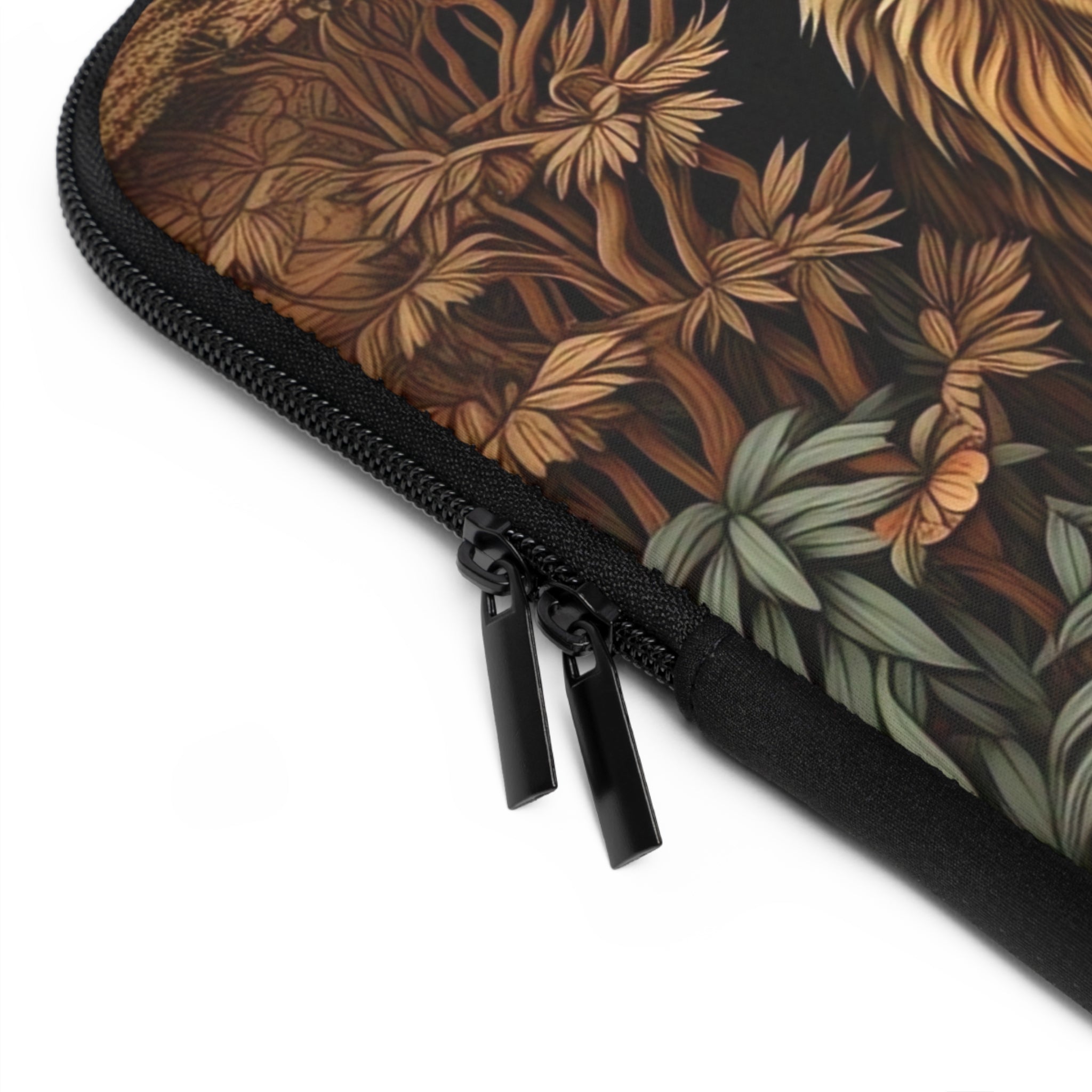 Majestic Lion Laptop Sleeve, Wildlife Art Case, Computer Sleeve for Animal Lovers, Nature Themed Gift, Eco-Friendly Tech Accessory